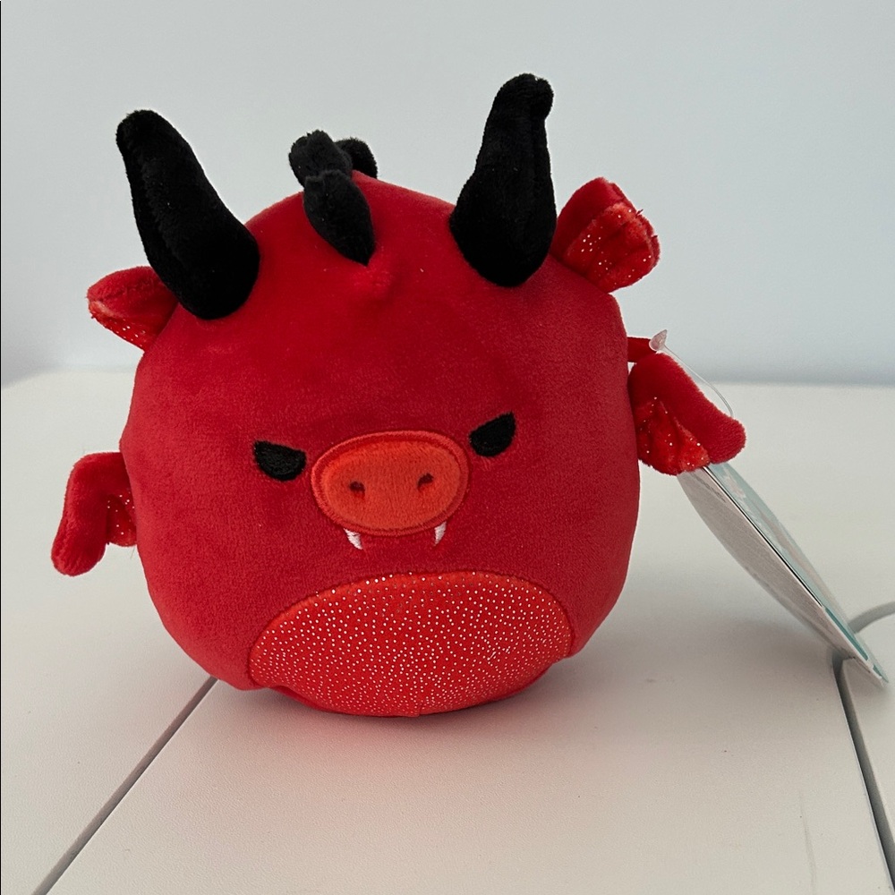 Salami 5” squishmallow, NWT